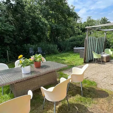 The Green Hills / Private Outdoor Jacuzzi * Ewijk